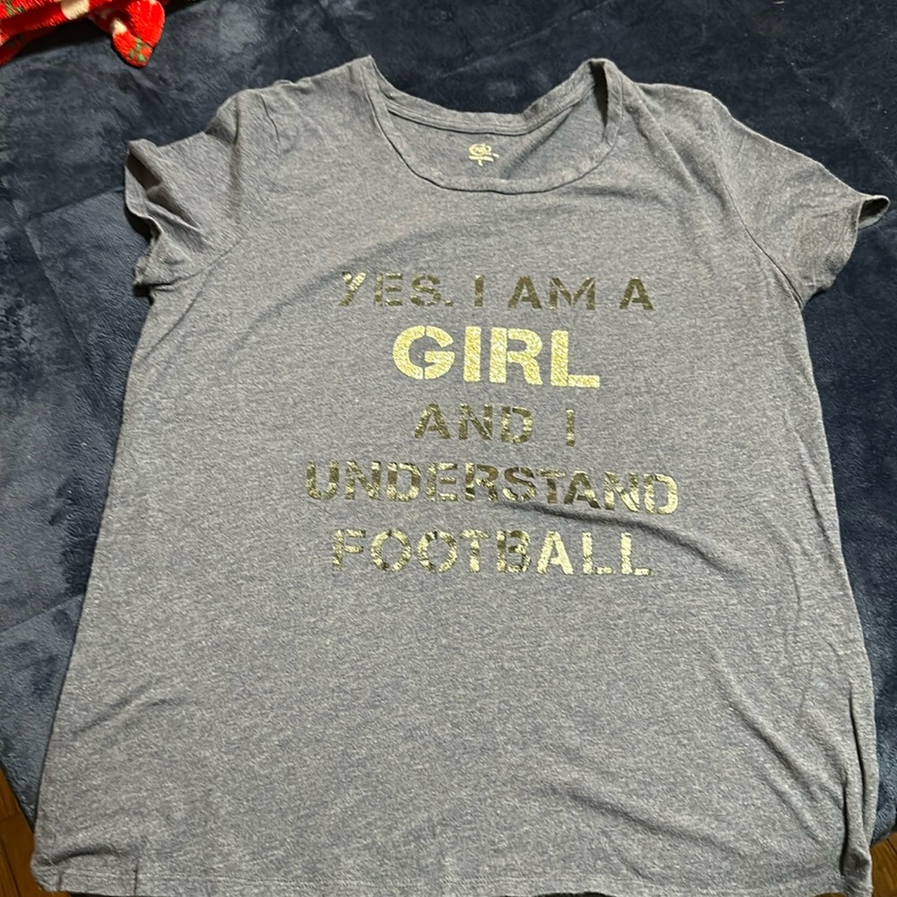 Women’s size Large shirt. Worn 1x